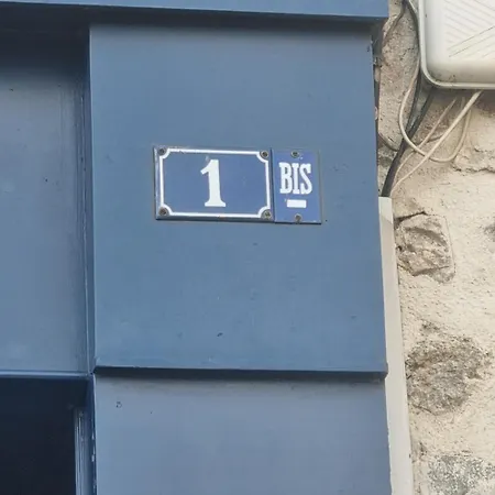 לינה וארוחת בוקר Chez Jack