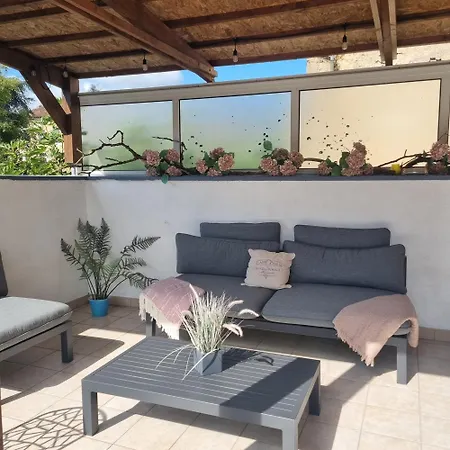 Chez Jack Bed & Breakfast