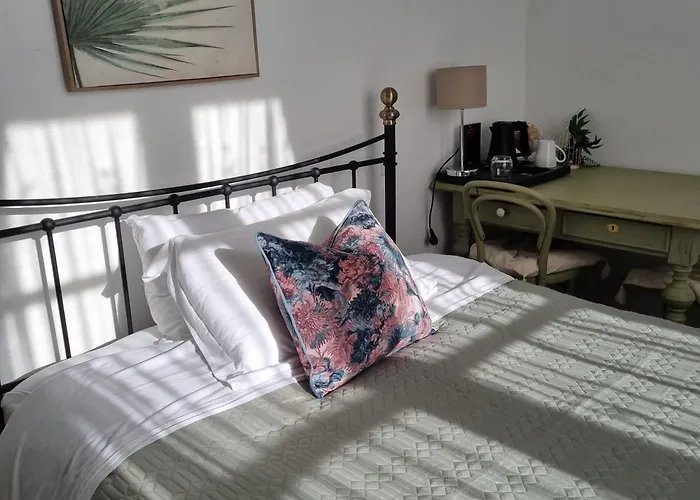 Chez Jack Bed & Breakfast